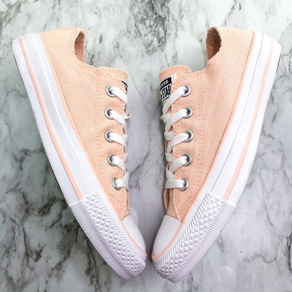 Converse Chuck Taylor All Star Pink Sneaker - Picture 2 of 4